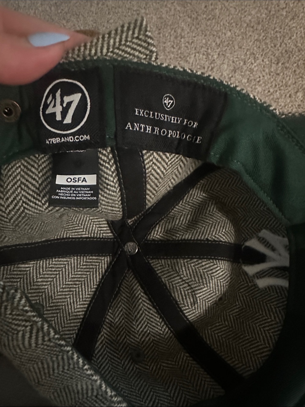 New Era New York Yankees Herringbone Cap in Moss Green - Picture 4 of 4